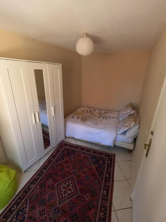 Appartamento Chez Ma Petite Reine 1 Pontoise Esterno foto